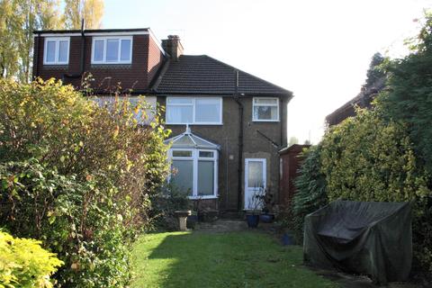 3 Chessington Close, Epsom, KT19 9EQ