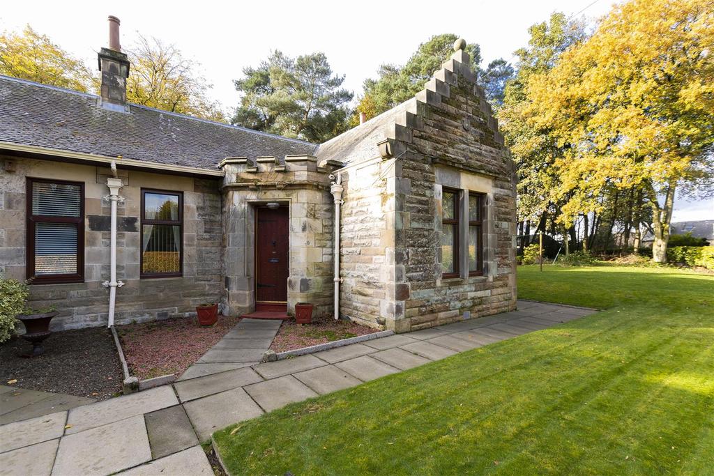 West Cottage, Kirkintilloch 2 bed semidetached house for sale £230,000