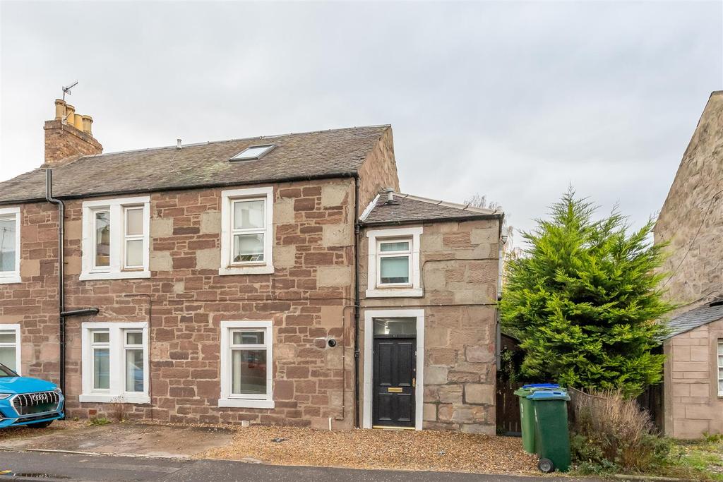 Glover Street, Perth 2 bed ground floor flat £123,500