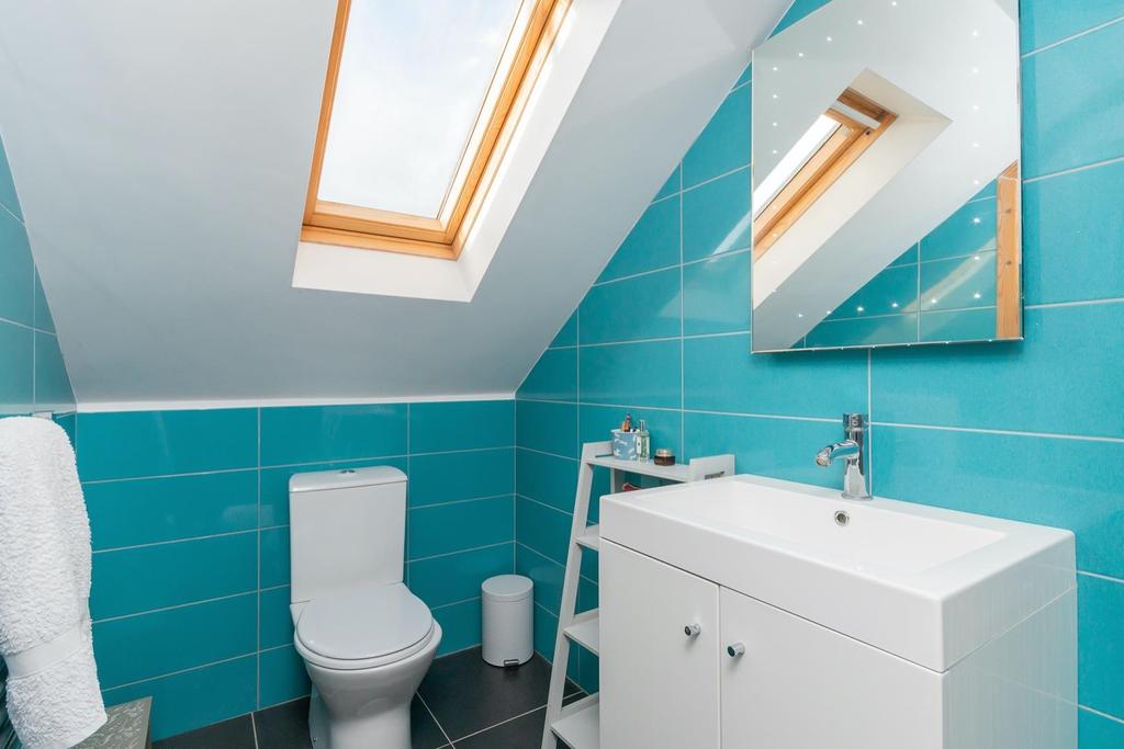 DAORETAGNOTHSA83 - Ensuite A.jpg