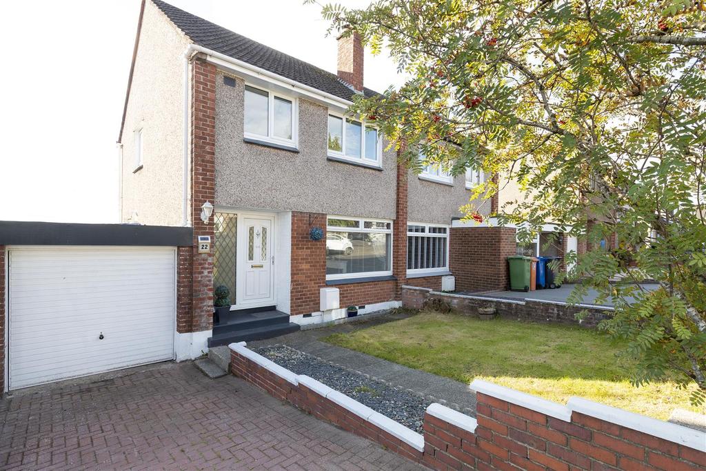 Barrhill Road, Kirkintilloch 3 bed semidetached house £165,000