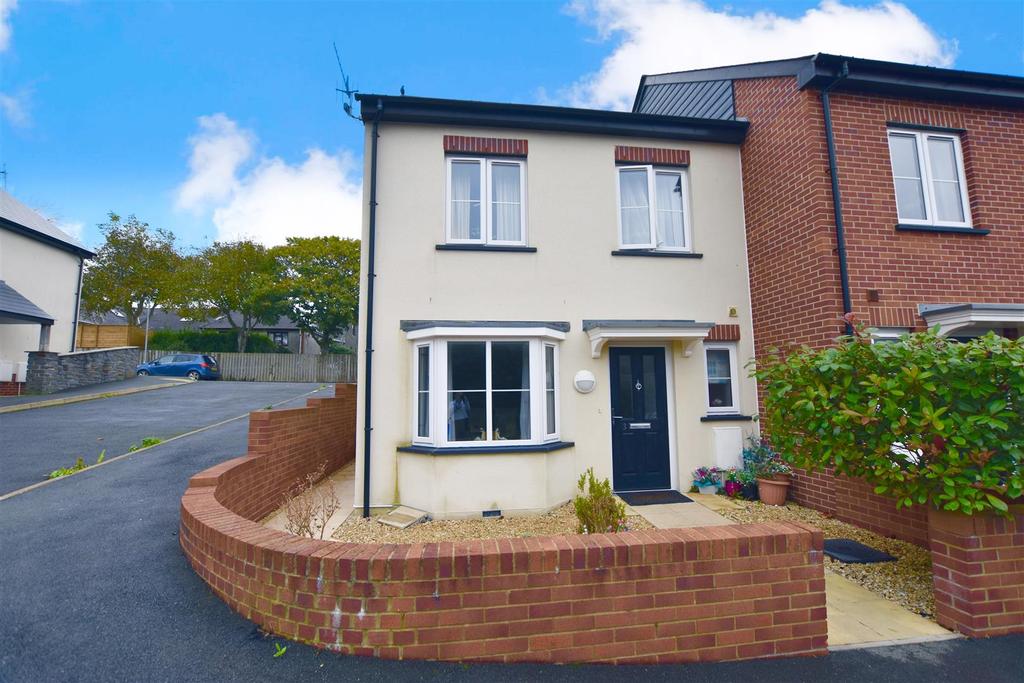Ashdale Mews, Pembroke 3 bed end of terrace house for sale £195,000