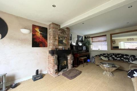 2 bedroom cottage for sale - Meeting Street, Quorn