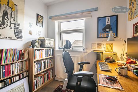207 Bell Hagg Road, Sheffield, S6 5DA