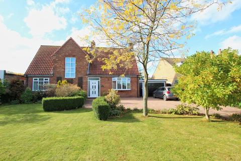3 bedroom detached house for sale - Rise Road, Skirlaugh
