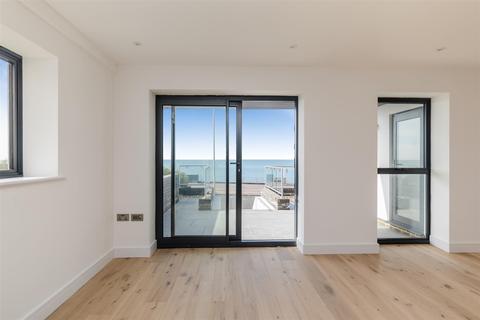 2 bedroom apartment for sale - Marine View, Marine Parade, Seaford
