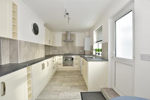 60 Heathfield Avenue, Dover, CT16 2PA