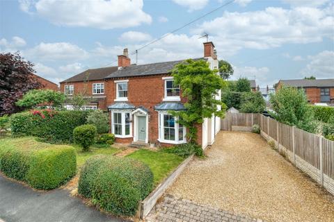 15 Foregate Street, Astwood Bank, Redditch, B96 6BW