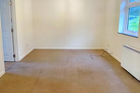 2 bedroom flat to rent, Over Stowey TA5