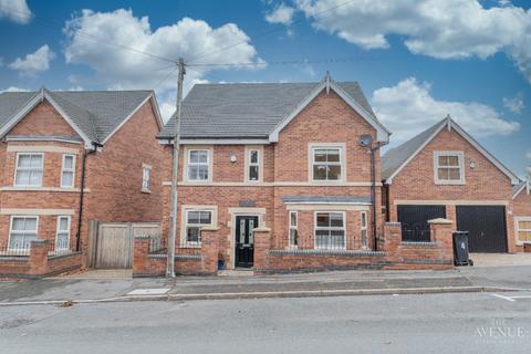 6 Hamilton Road, Burton-on-trent, DE15 0LN