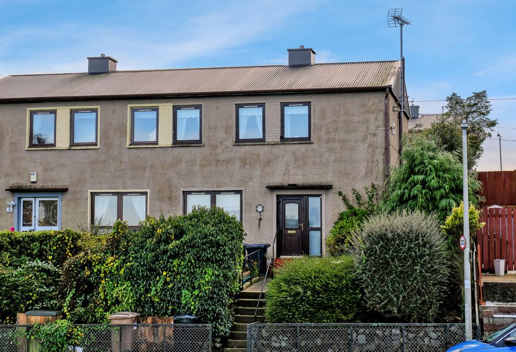 Moir Green, Aberdeen, Aberdeenshire 3 bed semidetached house £90,000