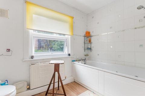 100 Malpas Road, London, SE4 1BU