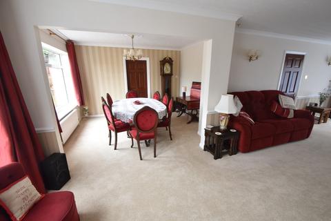 11 Chartwell Drive, Luton, LU2 7JD