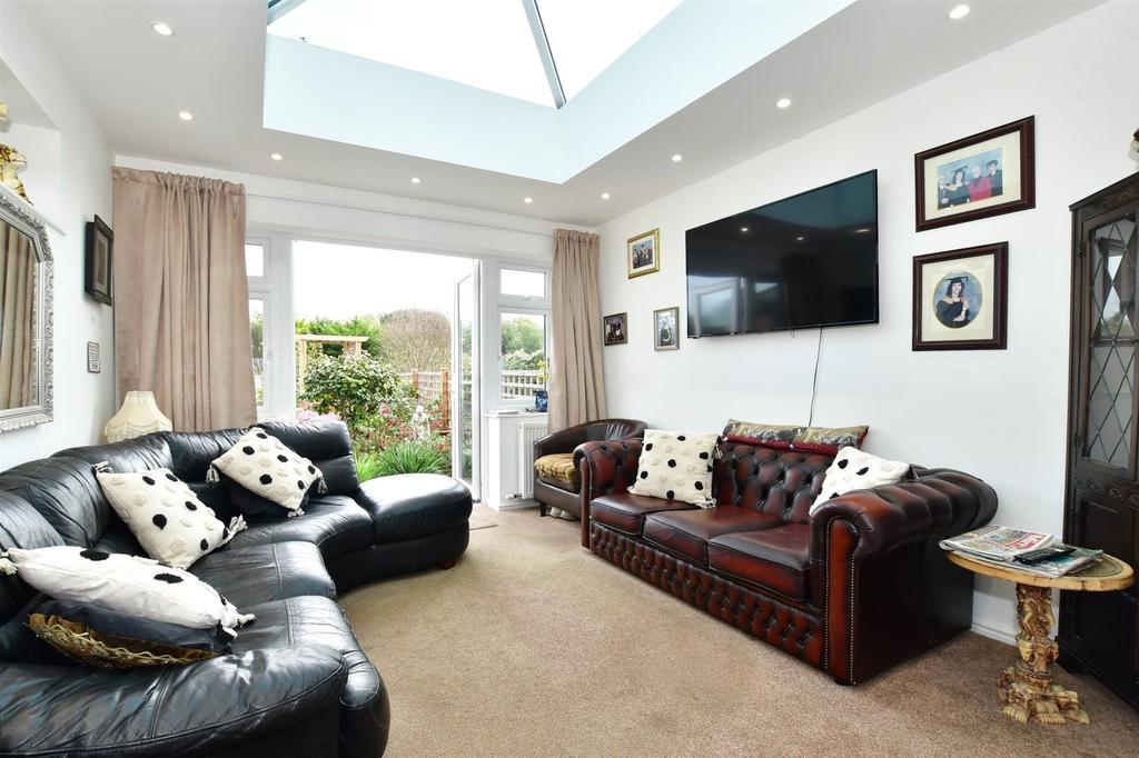 Laleham Gardens, Margate, Kent 2 bed detached bungalow £475,000
