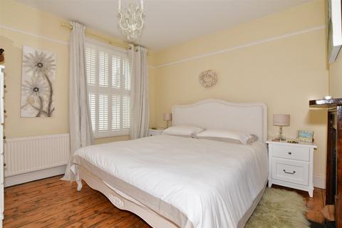 3 bedroom terraced house for sale, Middle Street, Deal, Kent