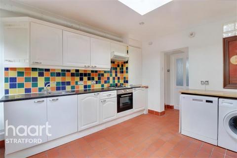 2 bedroom terraced house to rent, Faringford Road, Stratford E15