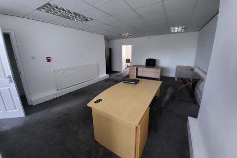 Property to rent - Dickenson Road, Manchester. M13 0YN.