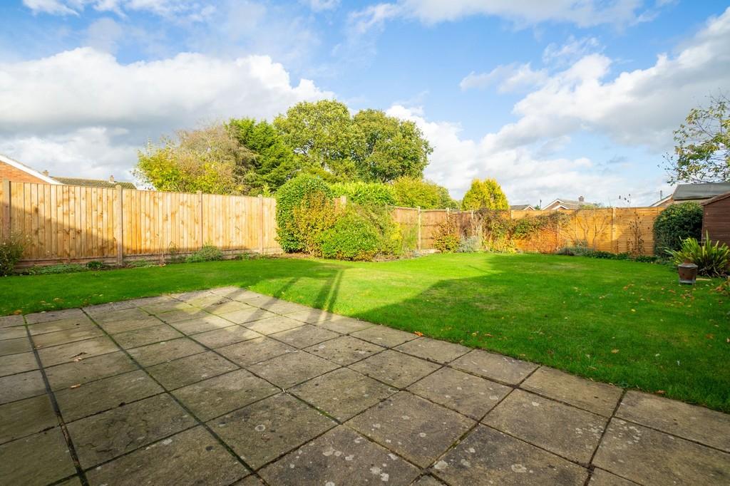 Snape Hall Road, Long Stratton 2 bed semidetached bungalow for sale £220,000
