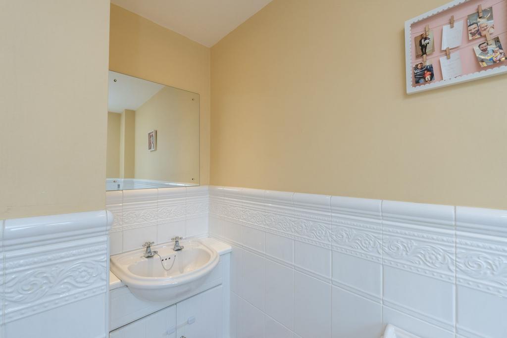 En-Suite (Bedroom One)