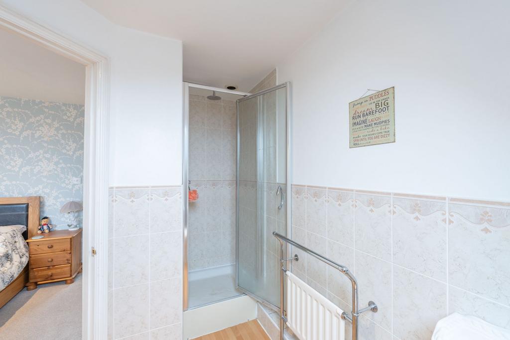 En-Suite (Bedroom One)