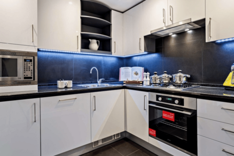 2 bedroom apartment to rent, Westferry Circus, London, E14