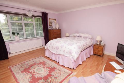 Thorn Cottage Downe Road, Keston, BR2 6AD