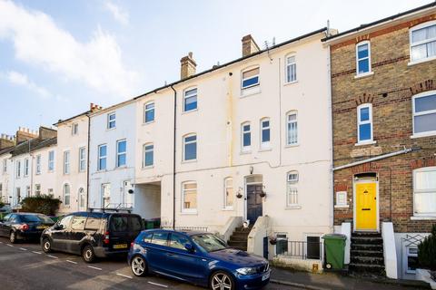 42d East Cliff, Folkestone, CT19 6BX