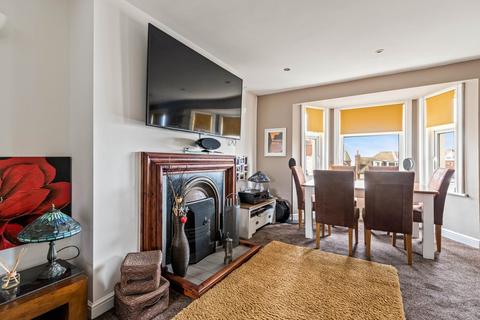 42d East Cliff, Folkestone, CT19 6BX