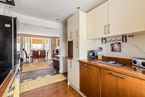 42d East Cliff, Folkestone, CT19 6BX