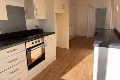 3 bedroom house to rent, PARKSIDE AVENUE, BEXLEYHEATH, DA7 6NL