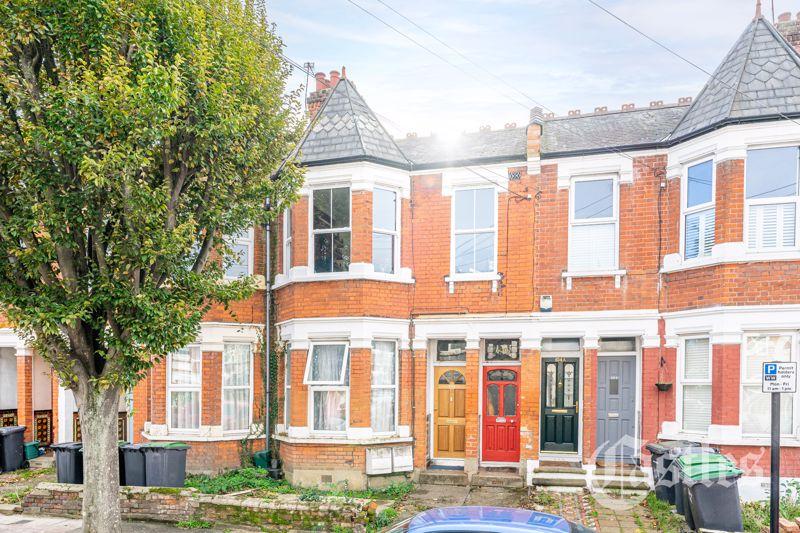 Lyndhurst Road, Wood Green, N22 2 bed for sale £450,000