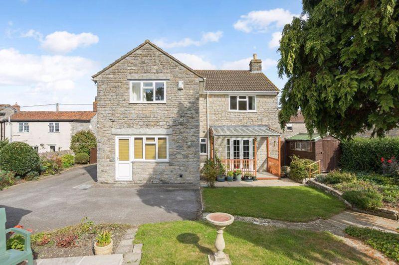 Castle Street, Keinton Mandeville 4 bed detached house £1,700 pcm (£