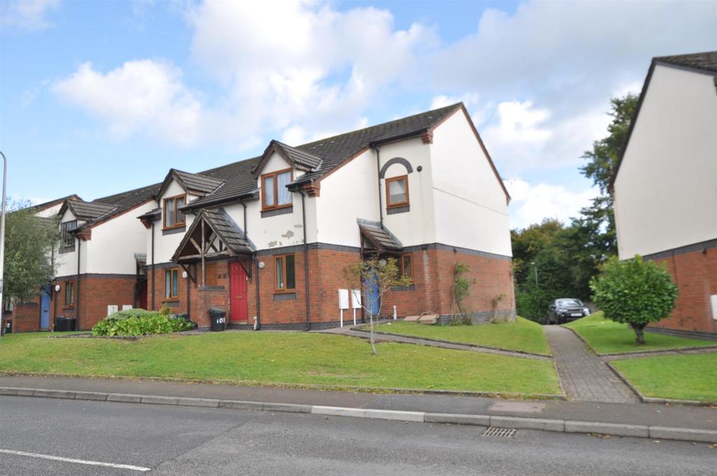 Waun Burgess, Carmarthen 2 bed semidetached house £600 pcm (£138 pw)