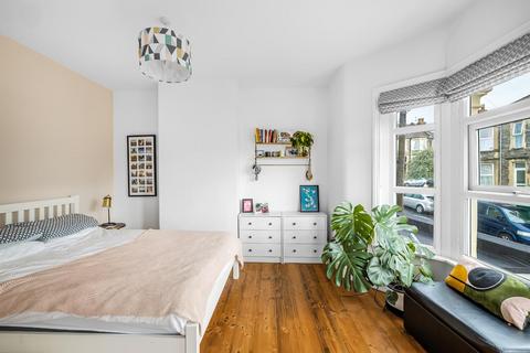 35 Almorah Road, Bristol, BS3 4QQ