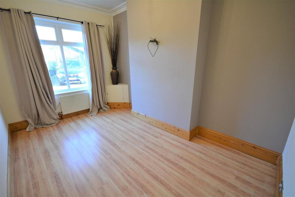 mafeking-place-shildon-2-bed-house-450-pcm-104-pw