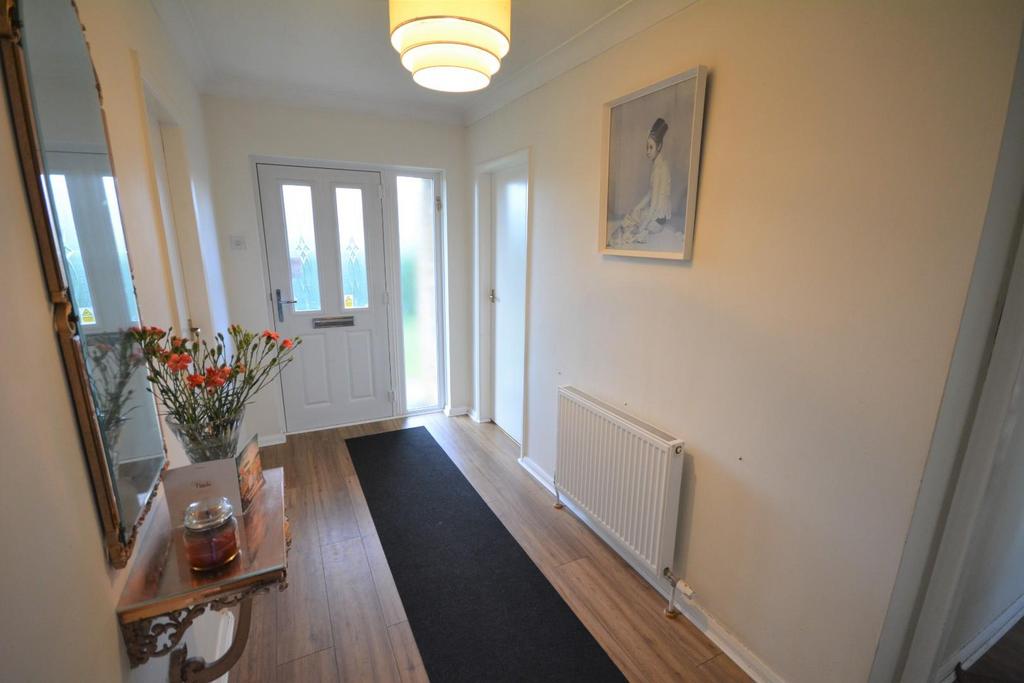 Westmoor Close, Spennymoor 2 bed detached bungalow £240,000