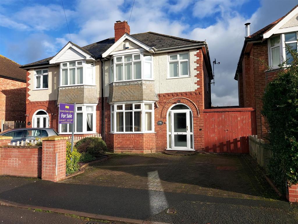 Bewdley Road North, StourportOnSevern 3 bed semidetached house £