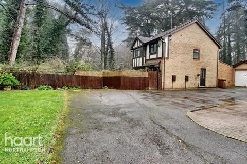 21 Baldwin Close, Northampton, NN3 6AY