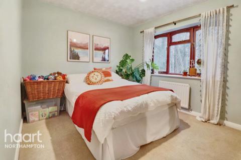 21 Baldwin Close, Northampton, NN3 6AY