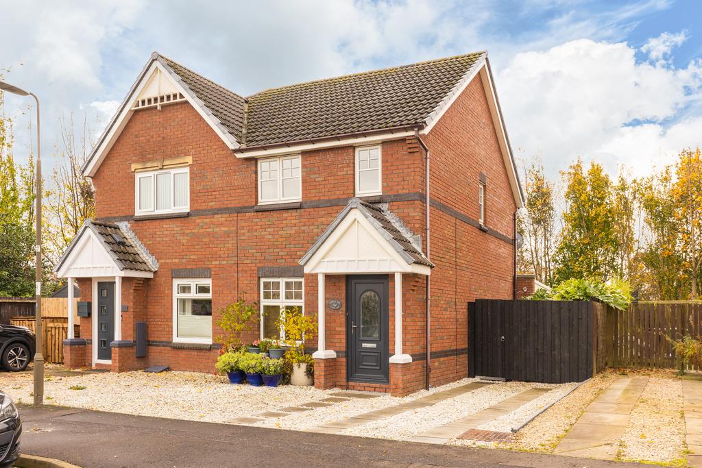 46 Fa'side View, Tranent, East... 2 bed semidetached house £175,000