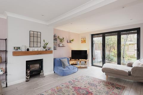 22 Waverley Road, Oxshott, Leatherhead, KT22 0RZ