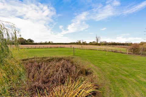 5 bedroom barn conversion for sale - Malthouse Lane, Gissing, Diss