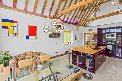 5 bedroom barn conversion for sale - Malthouse Lane, Gissing, Diss