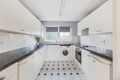 86 Davison Drive, Cheshunt, Waltham Cross, EN8 0SX