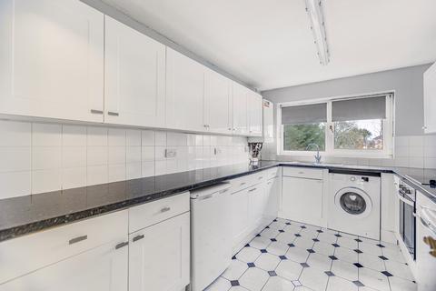 86 Davison Drive, Cheshunt, Waltham Cross, EN8 0SX