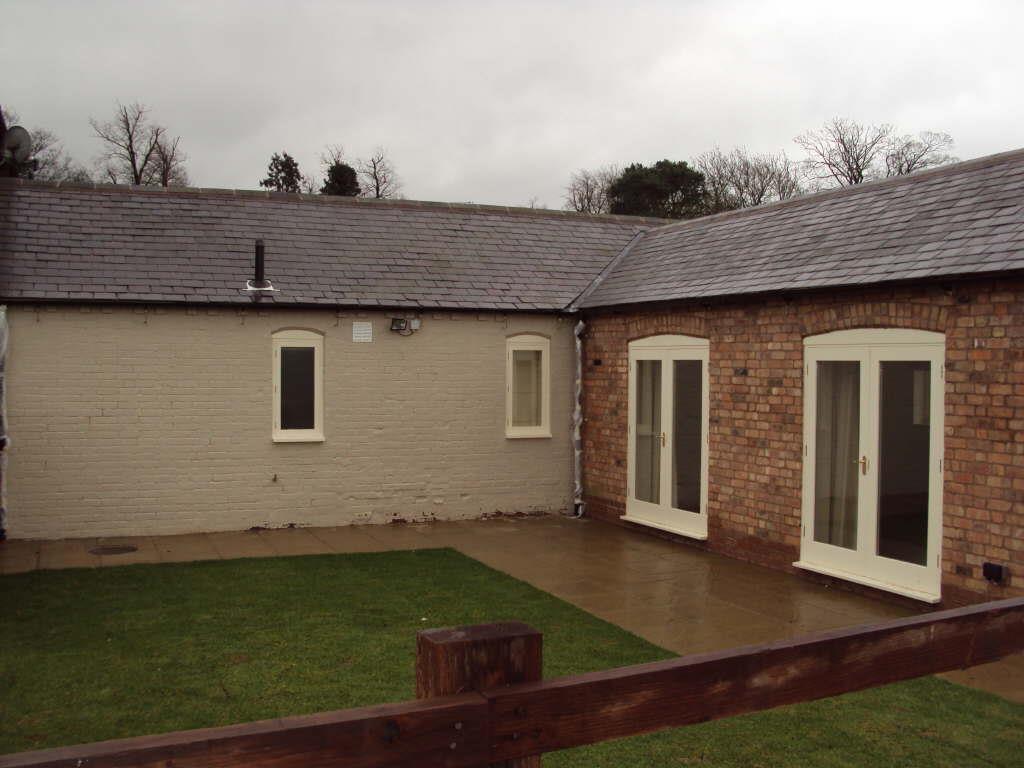 London Road, Great Glen 2 bed barn conversion £795 pcm (£183 pw)