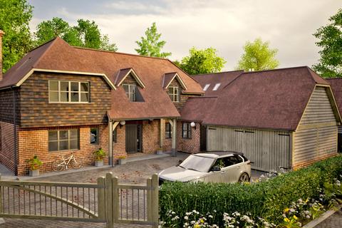 3 bedroom property with land for sale - Pankhurst Wood, Wateringbury, Maidstone, Kent, ME18