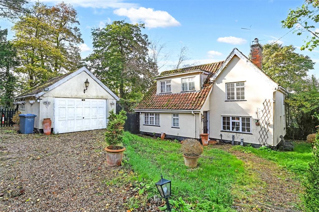 Saxmundham, Suffolk 3 bed semidetached house for sale £425,000