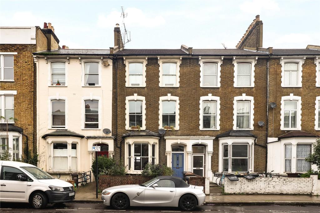 Graham Road, Hackney, London, E8 3 bed flat £1,100,000