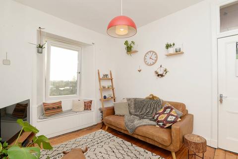 2 bedroom flat for sale - 11/15 Rodney Street, Edinburgh, EH7 4EN